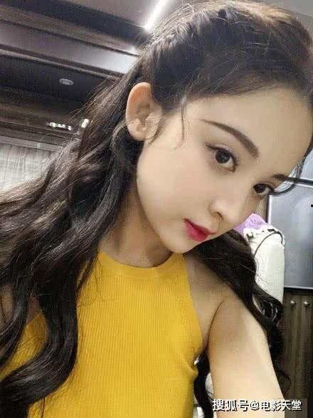 网红帕尔维娜吃瓜,揭秘吃瓜背后的故事与真相  第2张